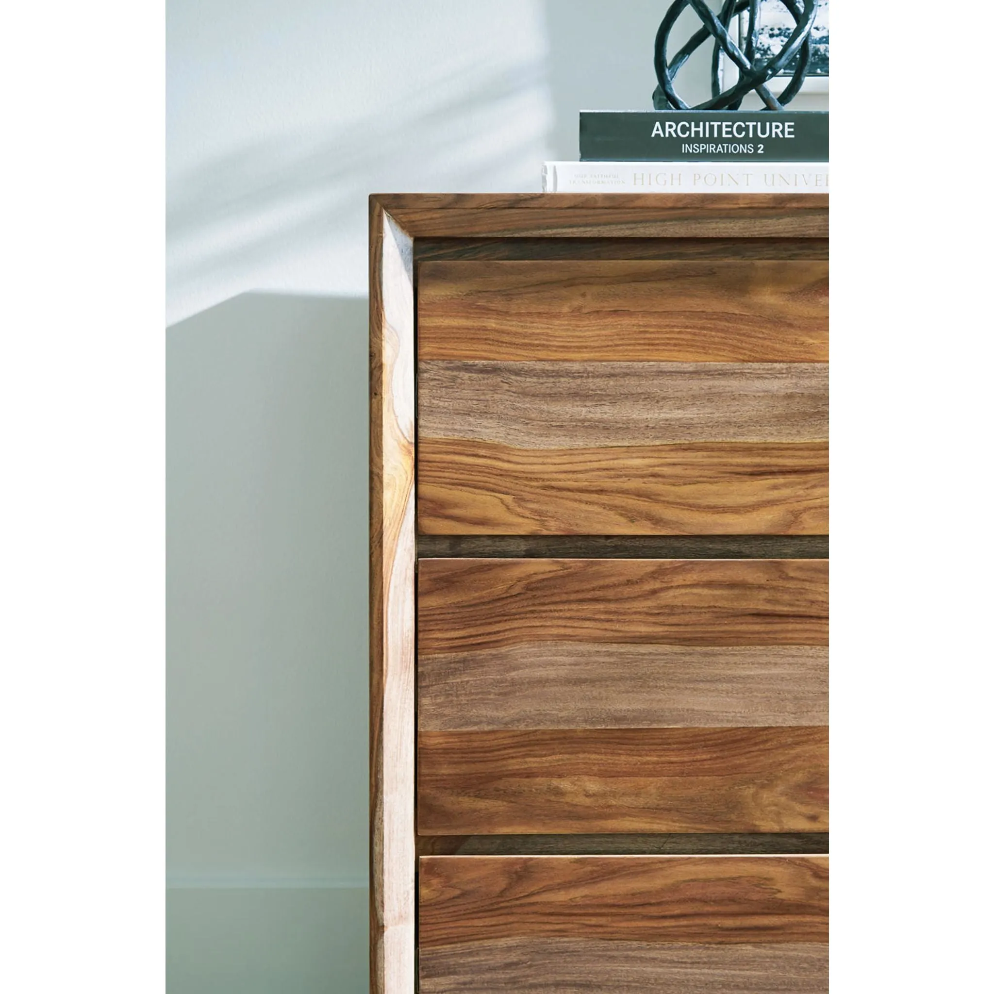 Dressonni Dresser