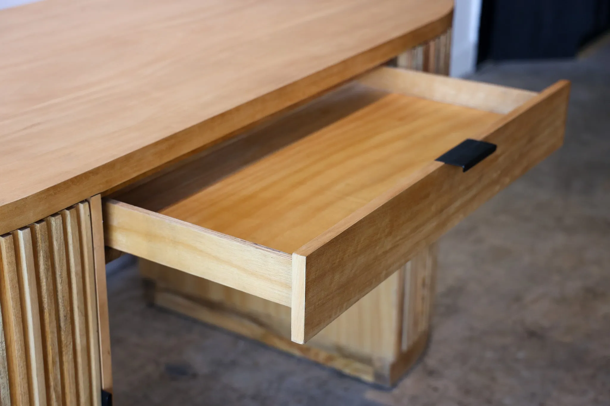 Flow Natural Desk