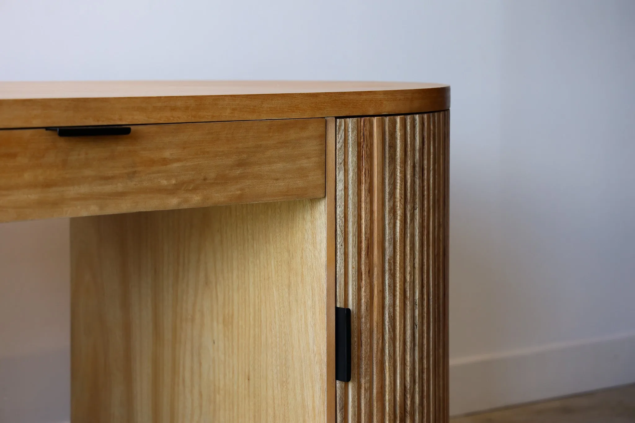 Flow Natural Desk