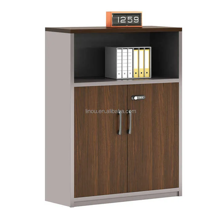 office desks .. حديثة للدولاب