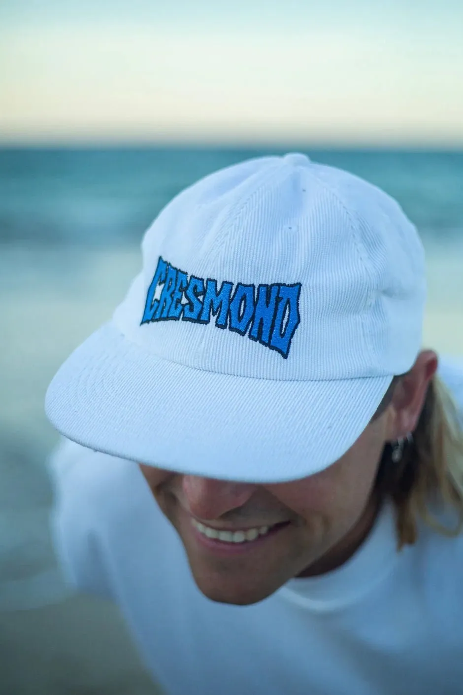 THE CRESMOND FILE CRESMOND 6 PANEL - WHITE